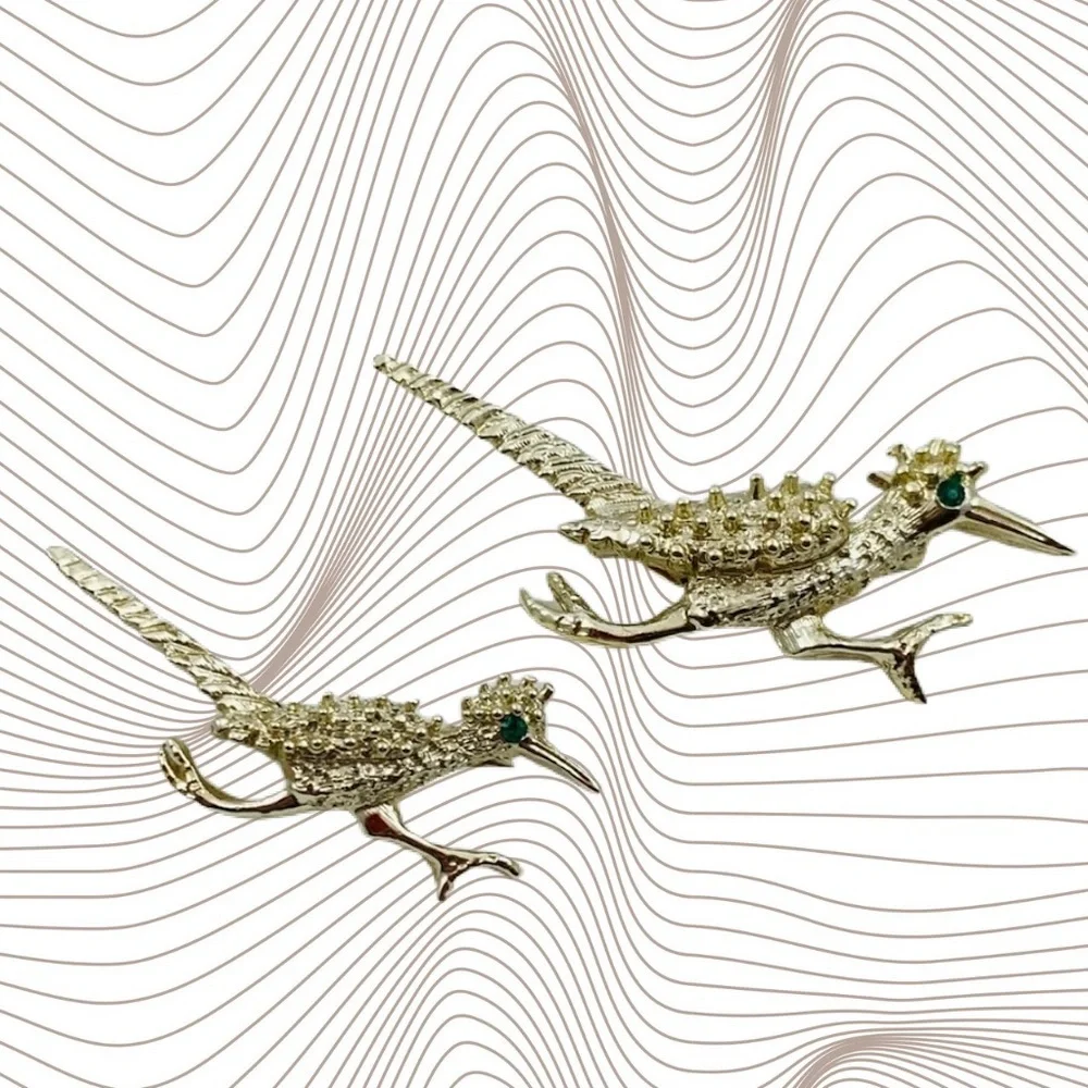 ROAD RUNNER SCATTER PINS - Picture 1 of 5